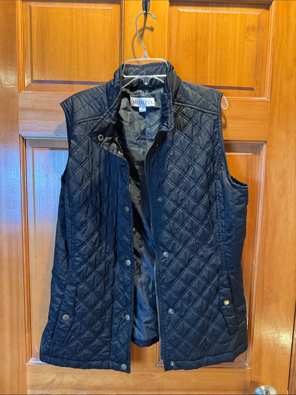 Merona Quilted Black Vest with Snap and Zipper Front Size Large